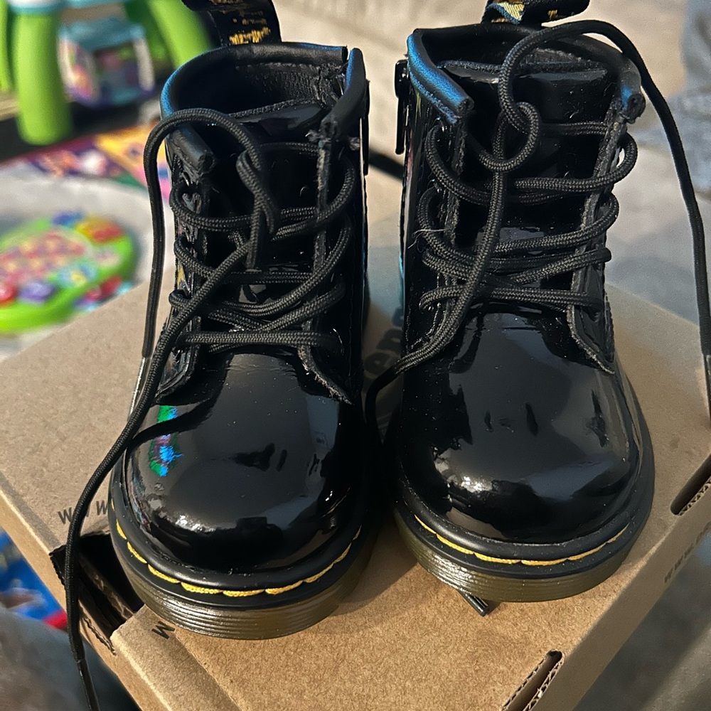 Black Dr marten